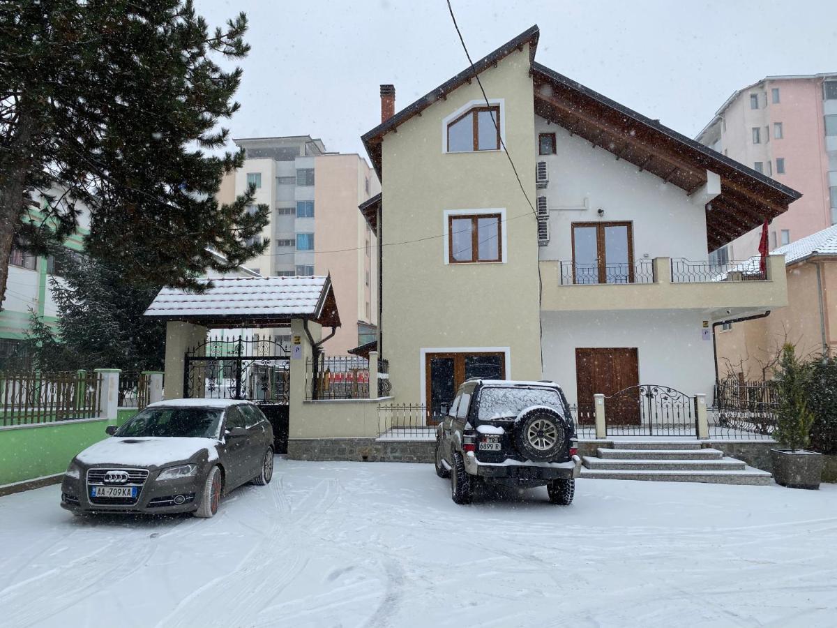 Guesthouse Tershana Peshkopi Exteriör bild