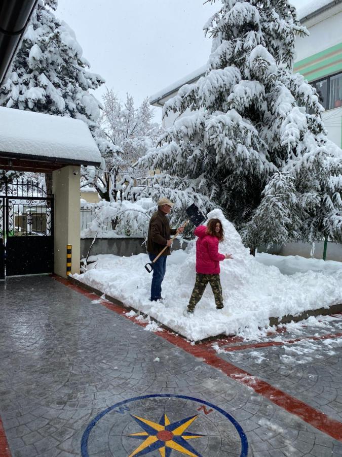 Guesthouse Tershana Peshkopi Exteriör bild