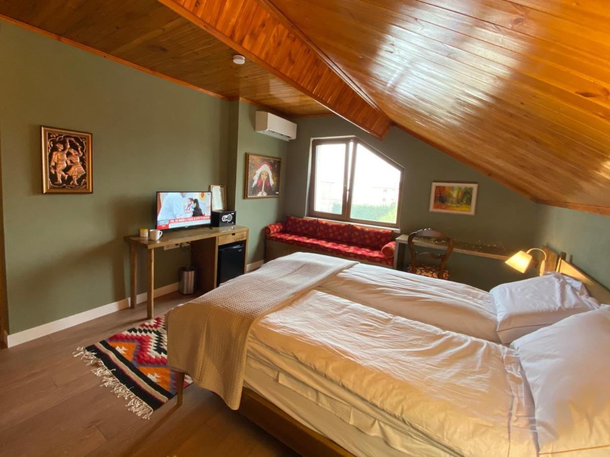 Guesthouse Tershana Peshkopi Exteriör bild