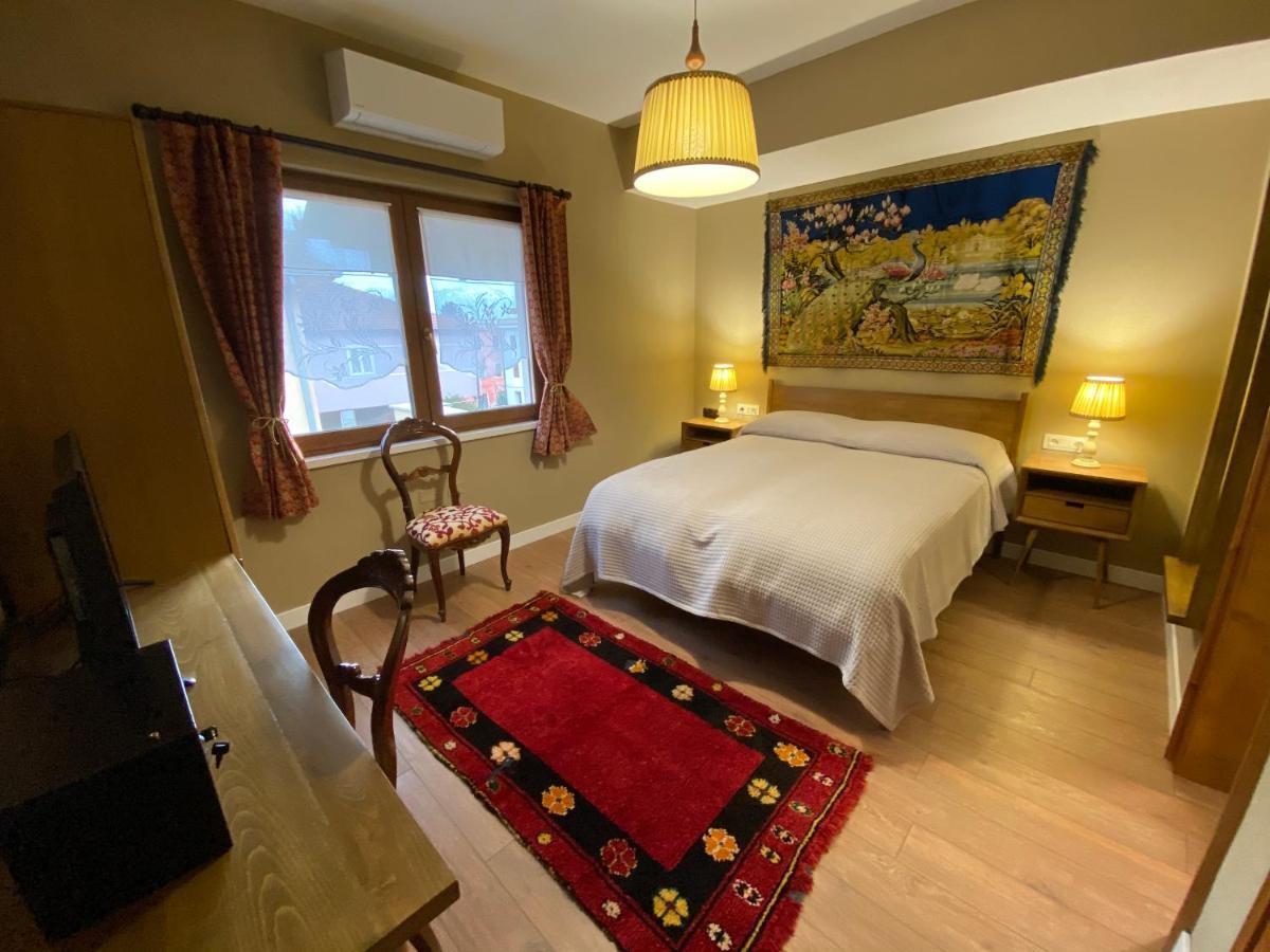Guesthouse Tershana Peshkopi Exteriör bild