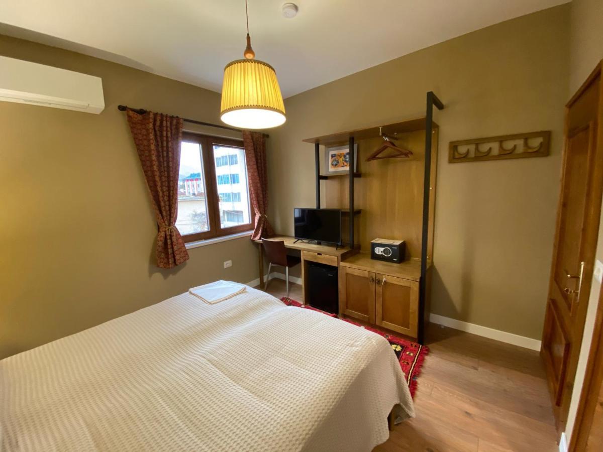 Guesthouse Tershana Peshkopi Exteriör bild