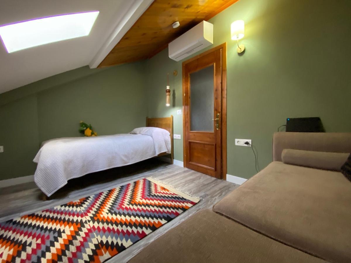 Guesthouse Tershana Peshkopi Exteriör bild