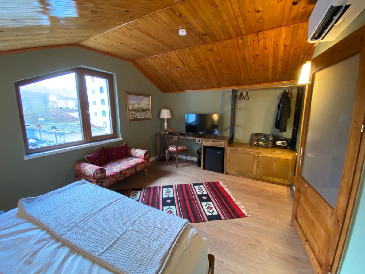 Guesthouse Tershana Peshkopi Exteriör bild