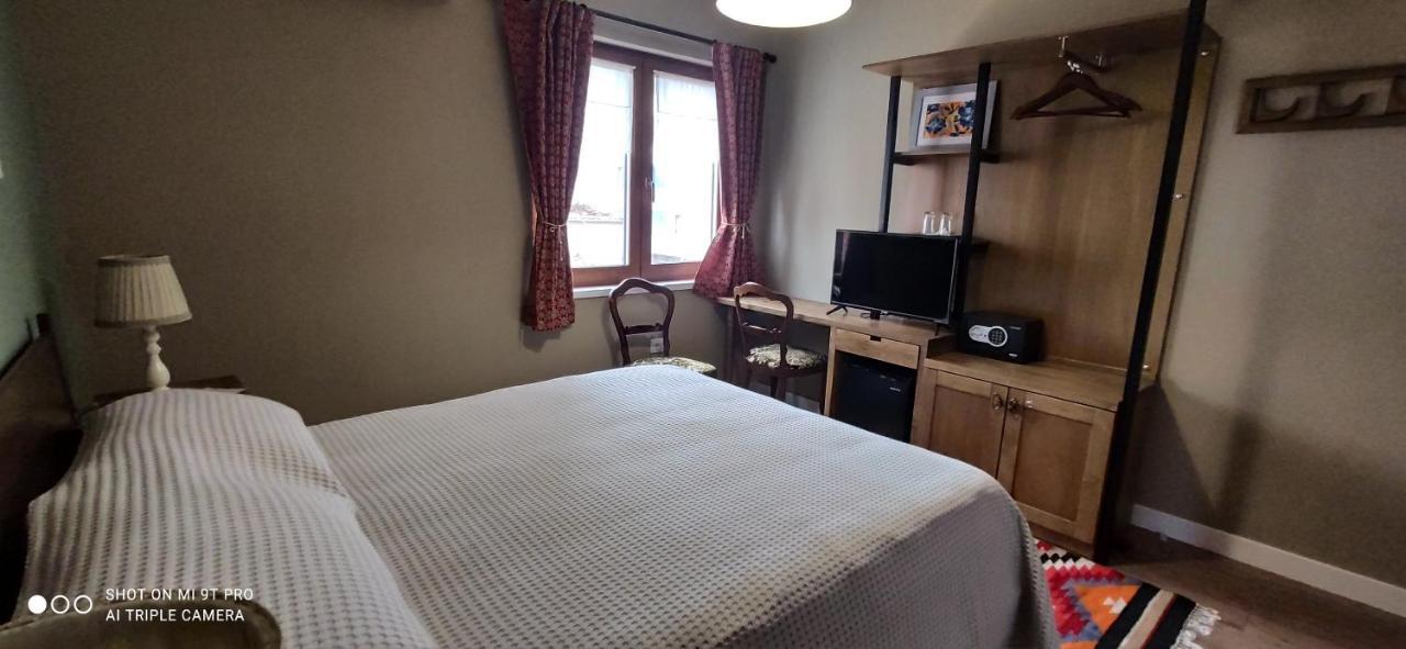 Guesthouse Tershana Peshkopi Exteriör bild