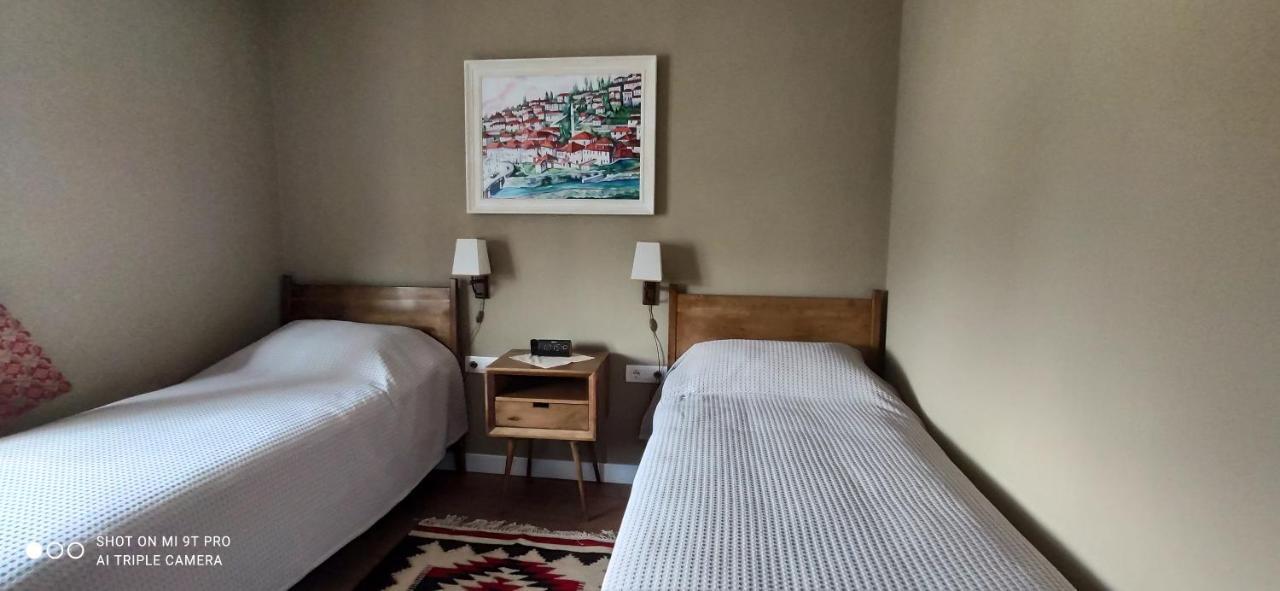 Guesthouse Tershana Peshkopi Exteriör bild
